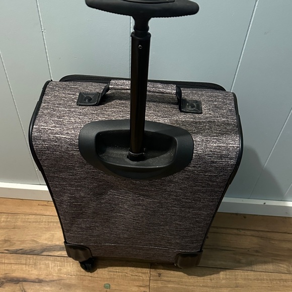 Victoria's Secret Travel Bag in Gray and White - Picture 2 of 5